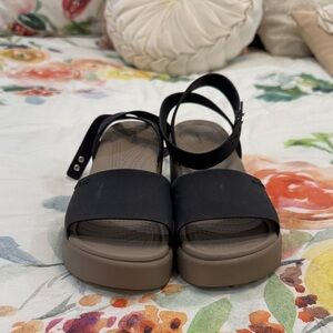 CROCS Black Platform Ankle-Strap Sandals with Taupe Footbed